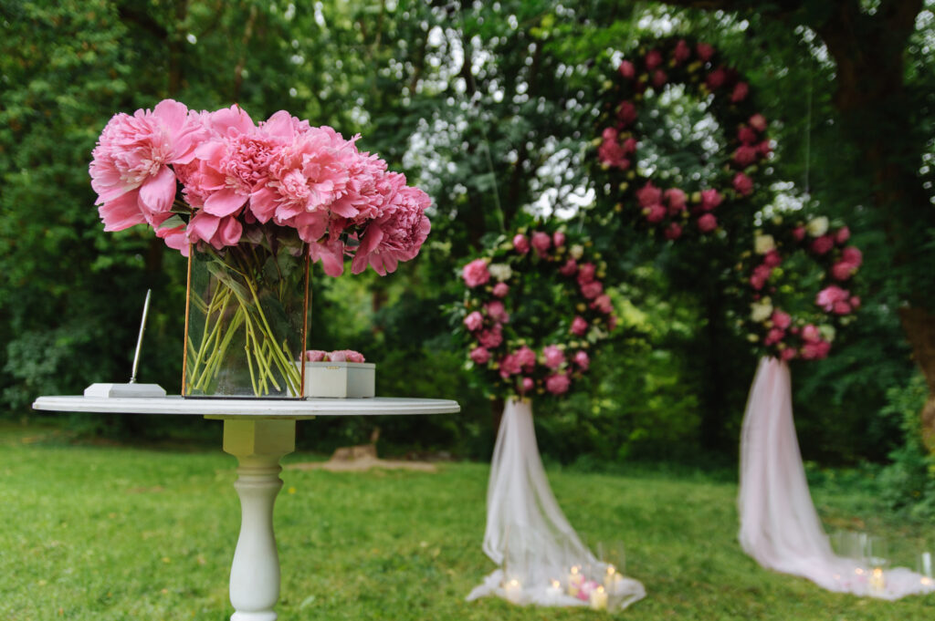 Wedding Ceremony Flowers, Flowers For The Wedding Ceremony