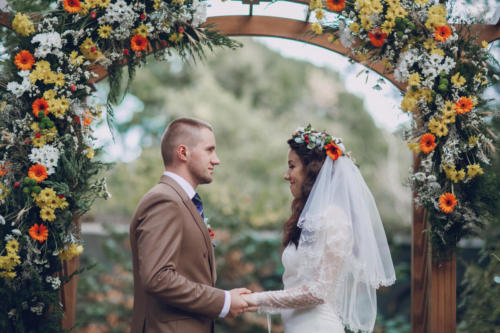 wedding ceremony arch