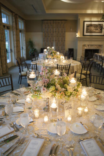 elegant table setting